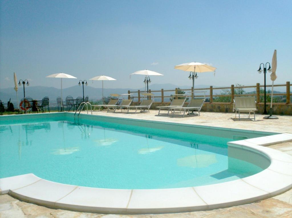 Poggio Desto 3*